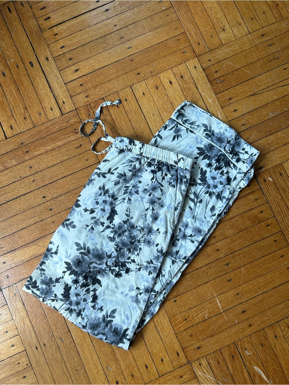 Women’s Floral Drawstring Cotton Pajama Bottoms - Blue-Grey/White